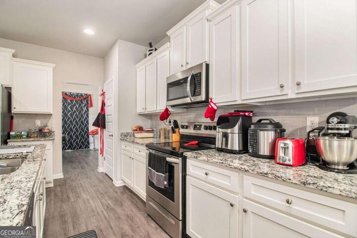 Property Photo: 20 Richmond Trail GA 30054