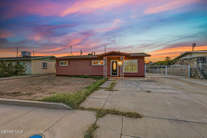 Property Photo:  157 Cherry Street  TX 79915 