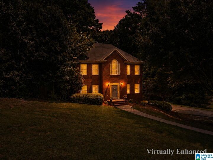 Property Photo: 180 Woodbury Drive AL 35147