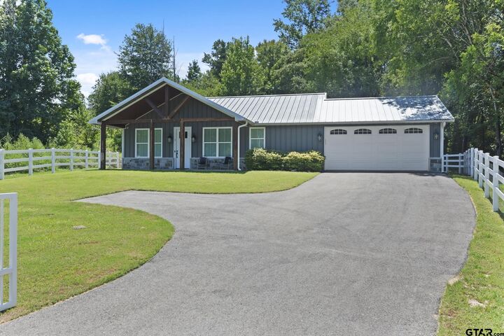 Property Photo: 16713 Creek Bottom Ct TX 75792