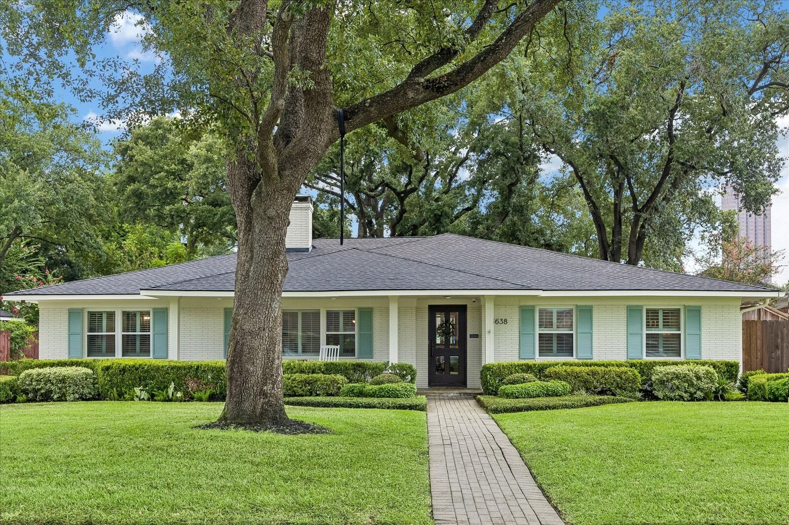 Property Photo:  5638 Piping Rock Lane  TX 77056 