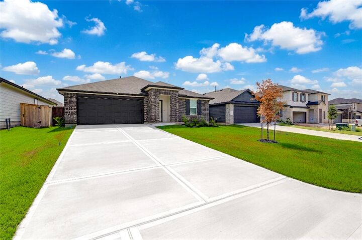 Property Photo:  40650 Balsam Run Lane  TX 77354 