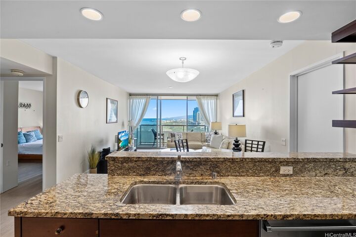 Property Photo:  1551 Ala Wai Boulevard 1802  HI 96815 