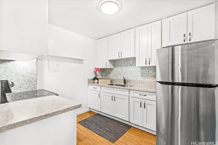 Property Photo:  98-1032 Moanalua Road 3-305  HI 96701 