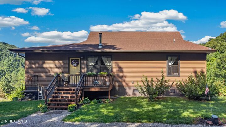 Property Photo:  7020 Caney Valley Rd  TN 37879 