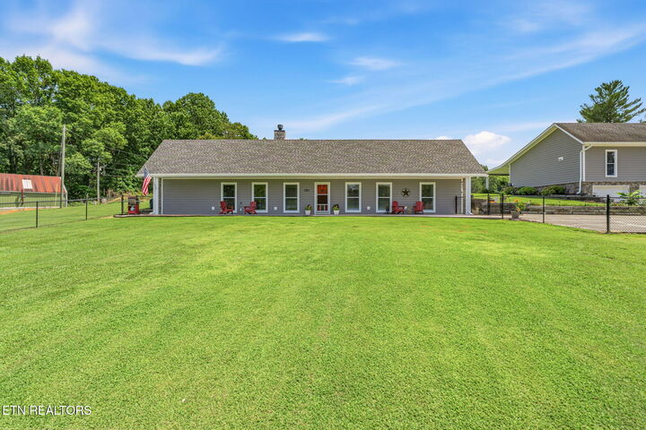 Property Photo:  4762 Dogwood Lane  TN 37871 
