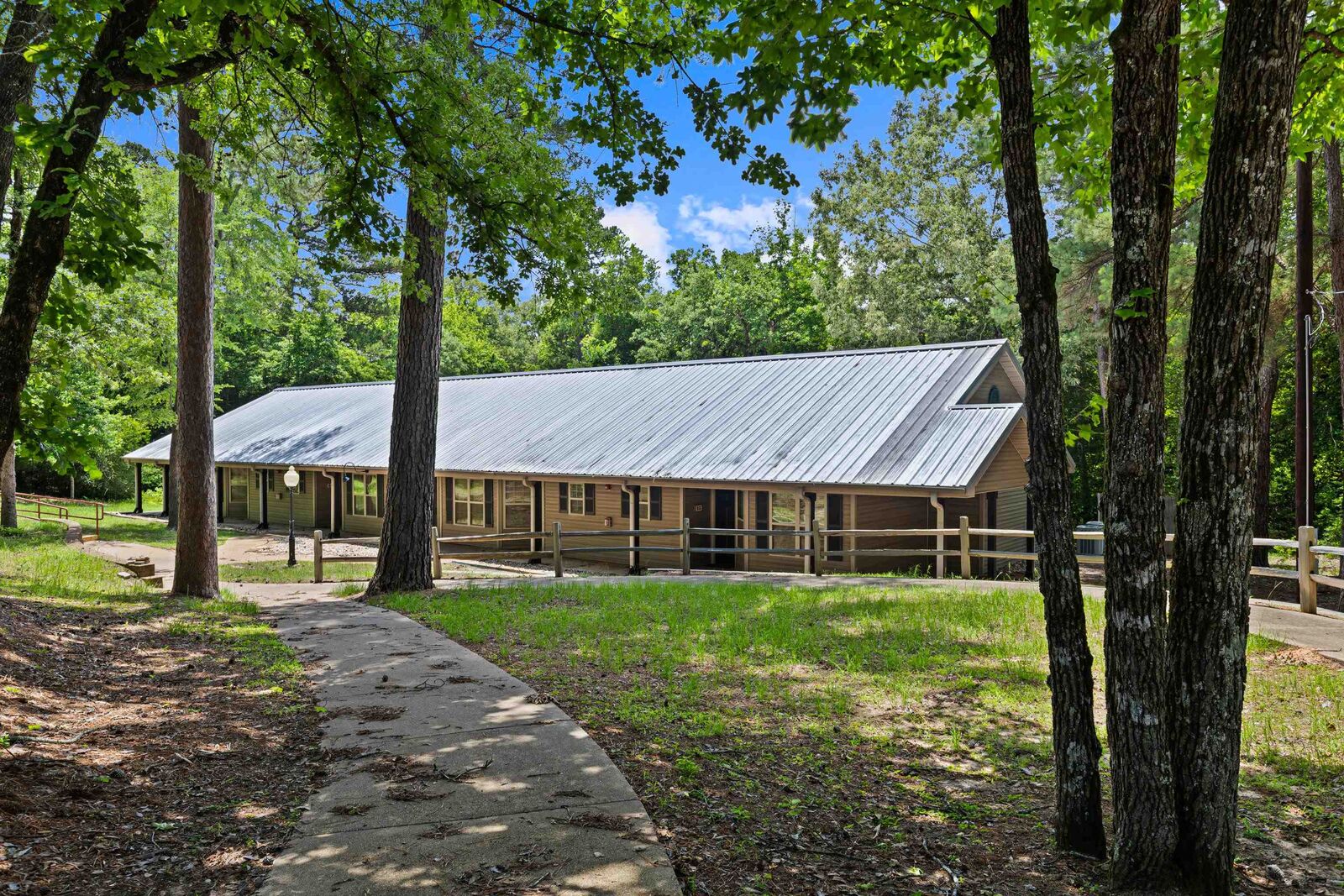 Property Photo: 516 Holly Trail East Unit 93 TX 75765