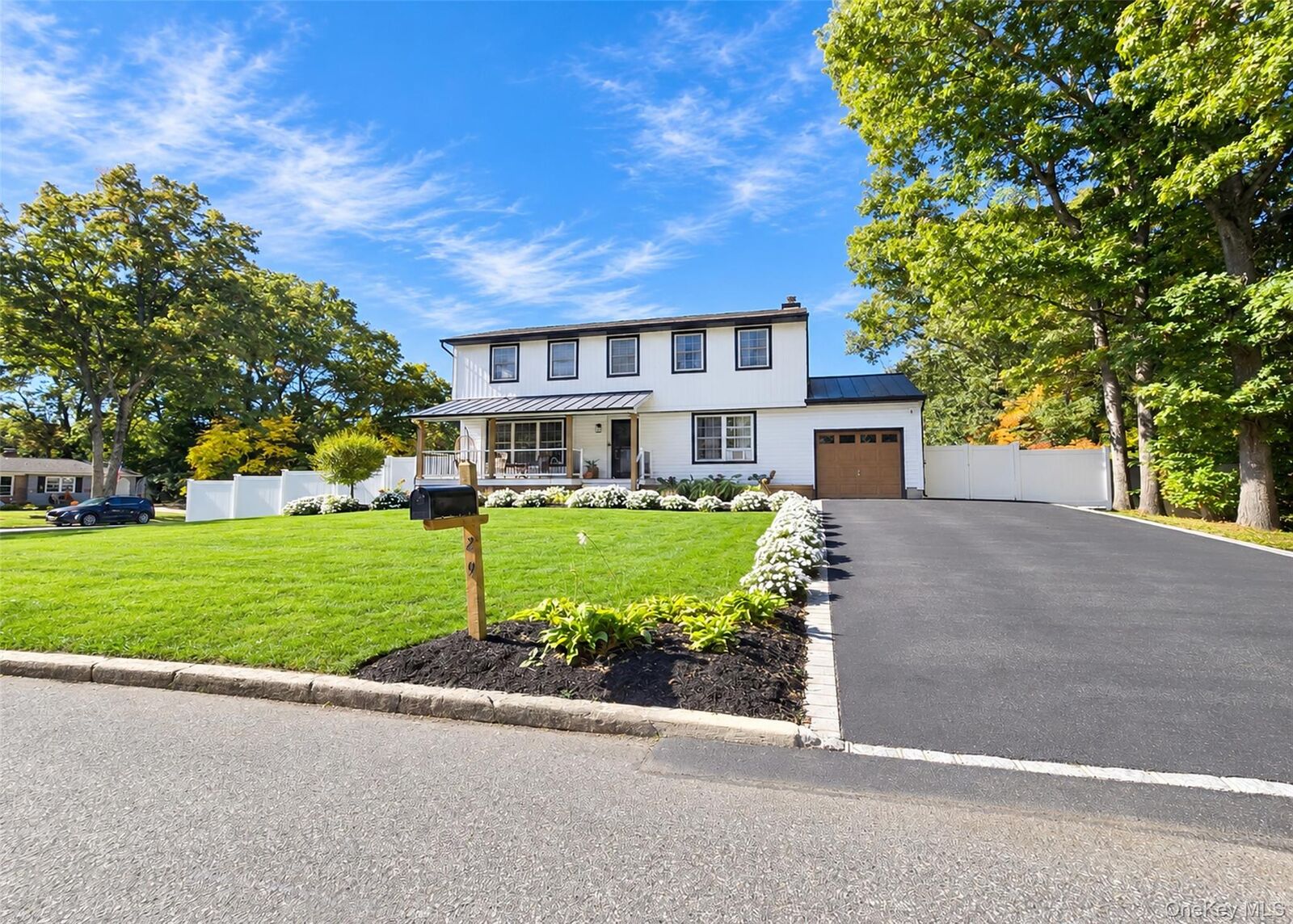 Property Photo:  29 Rolling Hills Drive  NY 11961 