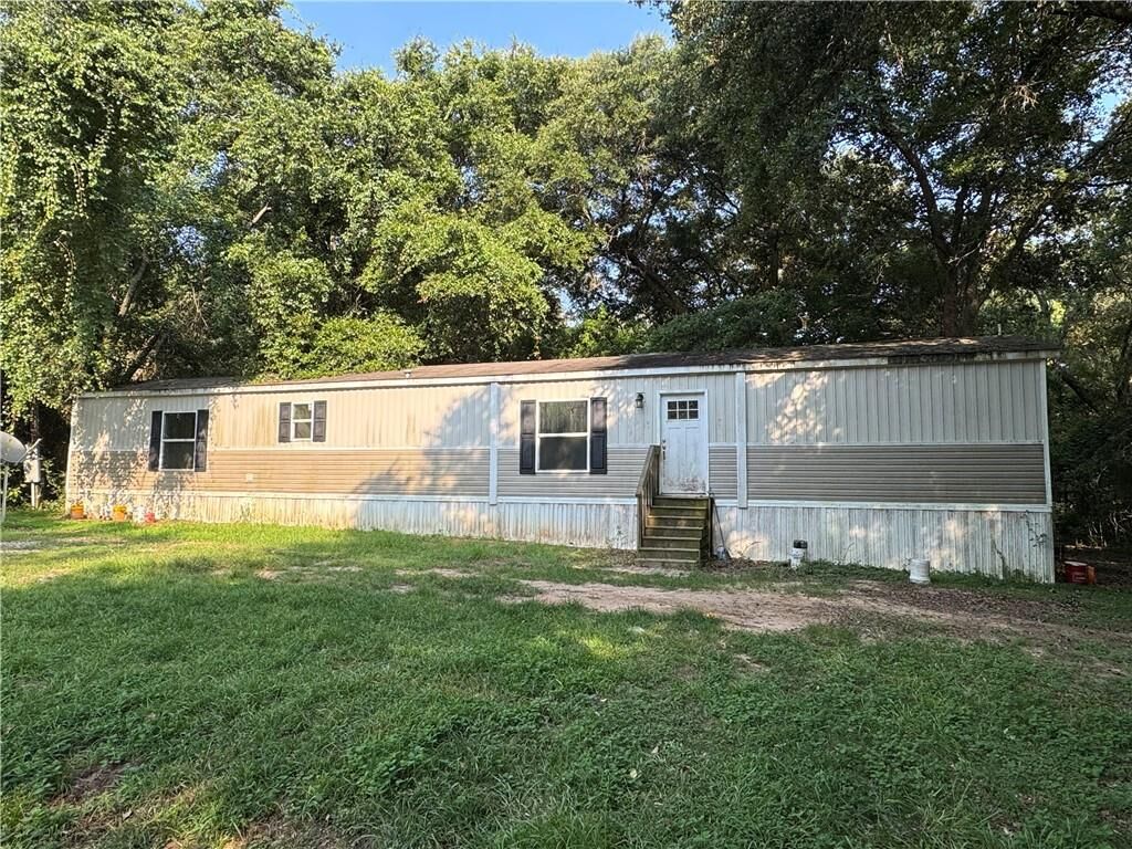 Property Photo: 8362 Irvington Oaks Court AL 36544