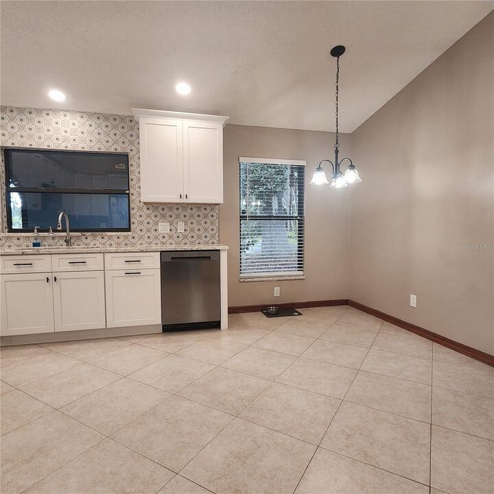 Property Photo: 2805 Lake Tohopekaliga Boulevard FL 34746