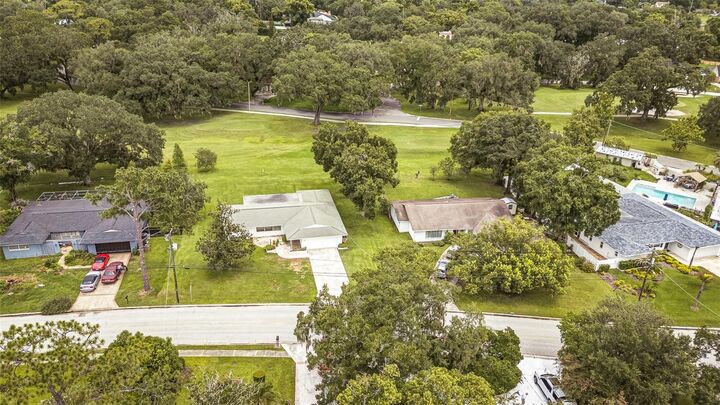 Property Photo:  936 N Riverhills Drive  FL 33617 