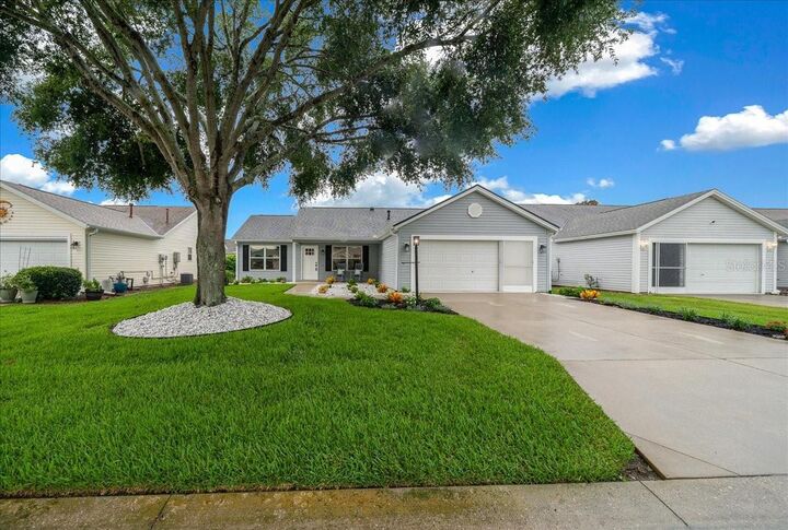 Property Photo: 3048 Glenwood Place FL 32162