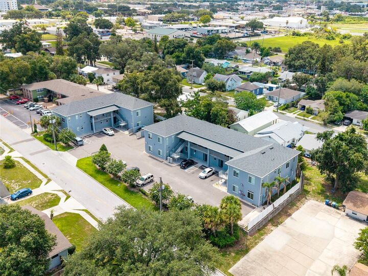 Property Photo:  750 Ave C SW  FL 33880 