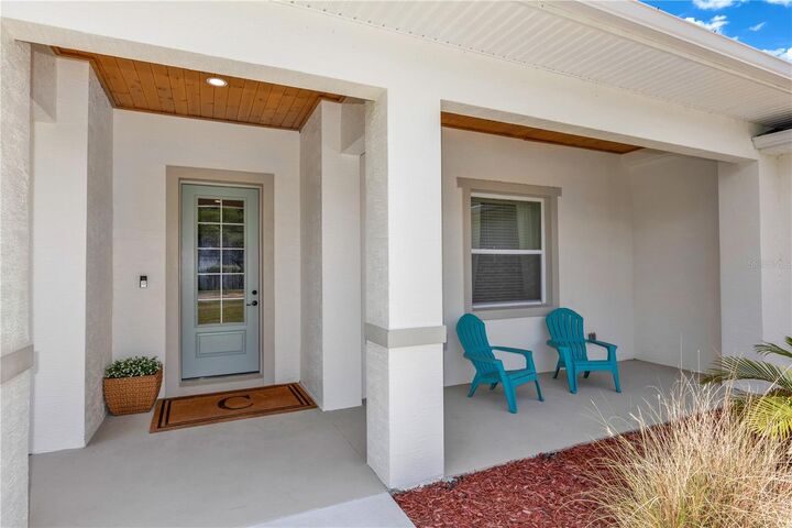 Property Photo:  1530 Periwinkle Avenue  FL 32724 