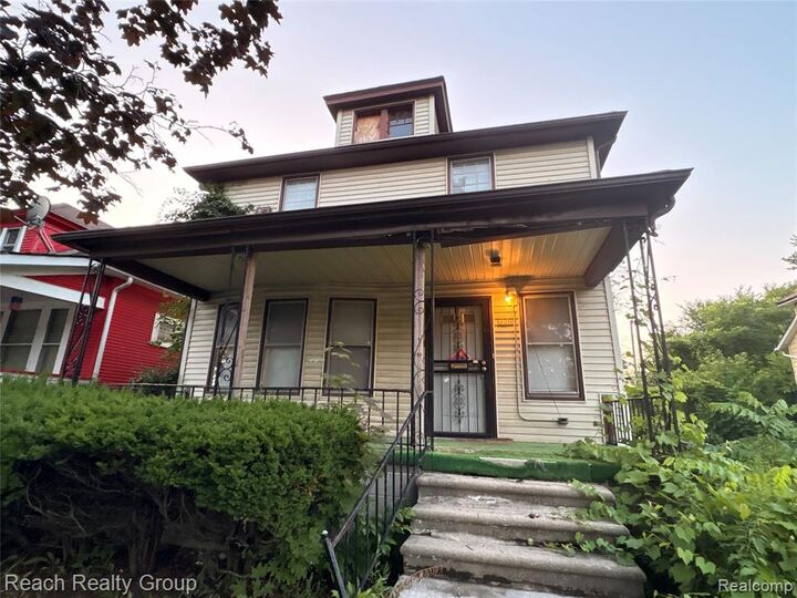 Property Photo:  320 Richton Street  MI 48203 3480 