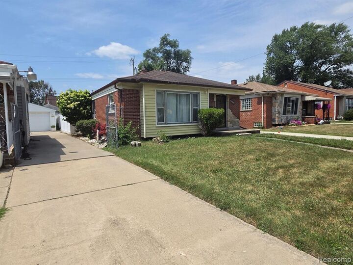 Property Photo: 20253 Plainview Avenue MI 48219 1415