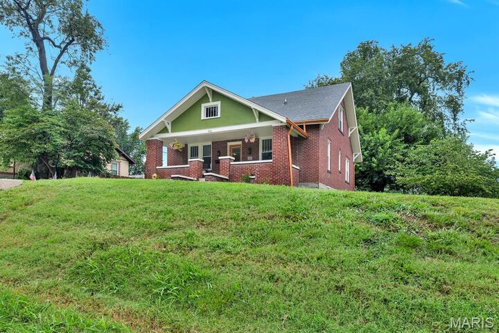 Property Photo:  915 N Kingshighway Street  MO 63301 