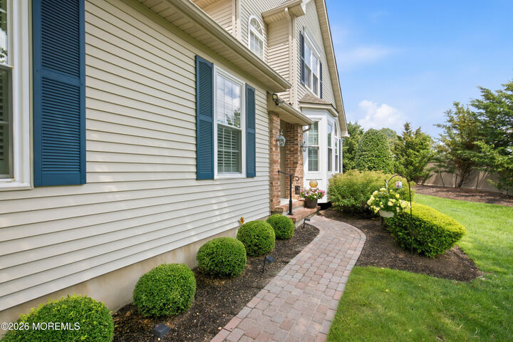 Property Photo:  12 Courtyard Lane  NJ 08730 