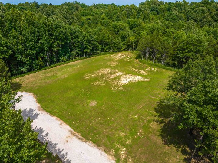 Property Photo:  2720 Donelson Dr  TN 38028 