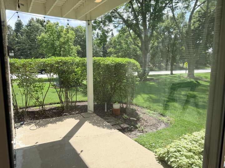 Property Photo: 251 Coventry Circle 251 IL 60061