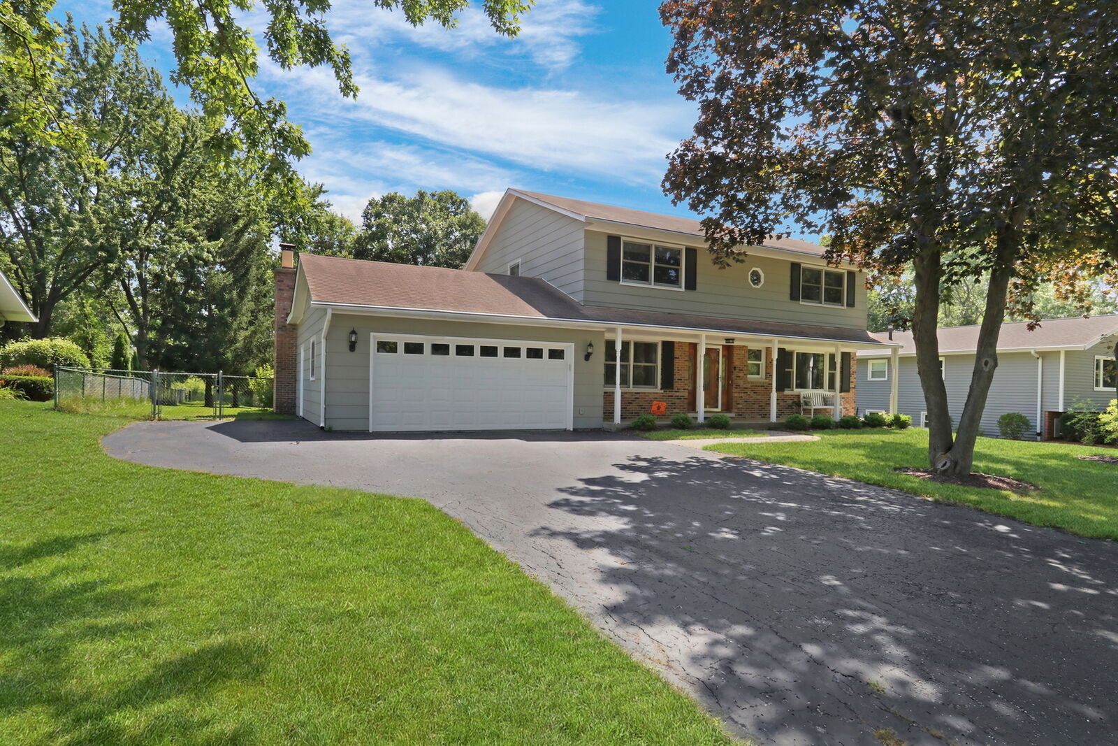 Property Photo:  15033 W Redwood Lane  IL 60048 