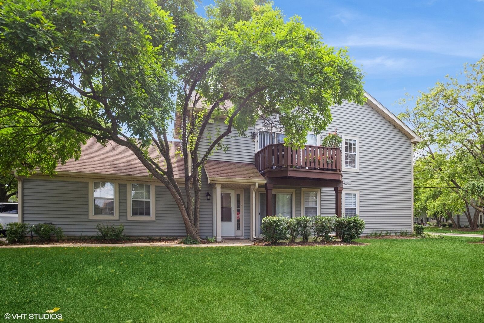 Property Photo:  1051 Rockport Drive 1051  IL 60188 