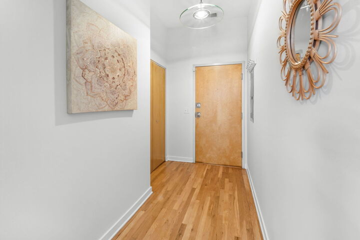Property Photo: 1910 S Michigan Avenue 307 IL 60616