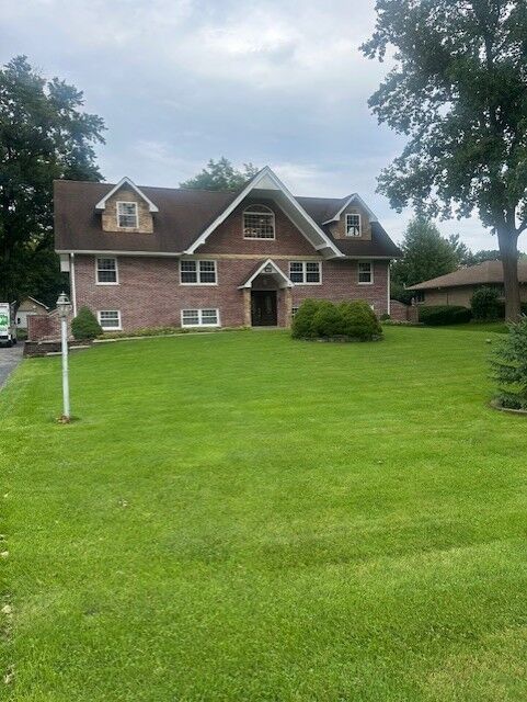 Property Photo: 9S711 Brookbank Road IL 60527