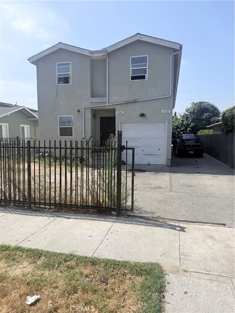 Property Photo: 426 E 59th CA 90003