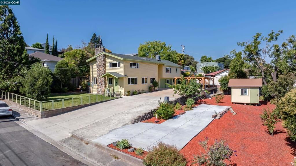 Property Photo:  748 3rd Ave.  CA 94564 