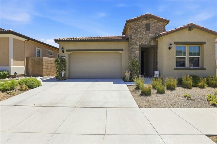 Property Photo:  11915 Sagecrest Ct  CA 92883 
