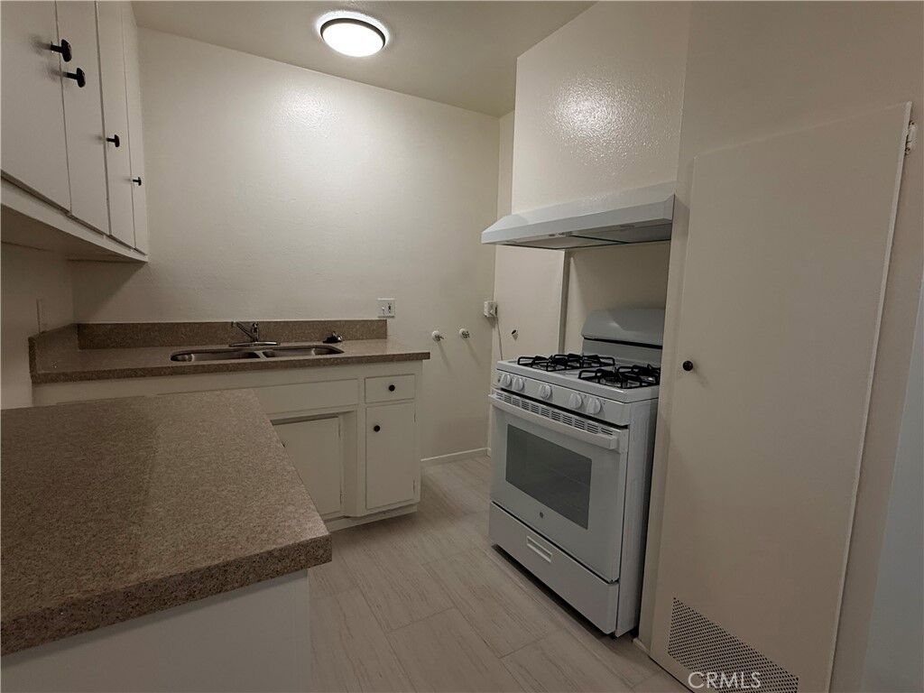 Property Photo:  248 Redwood  CA 92821 