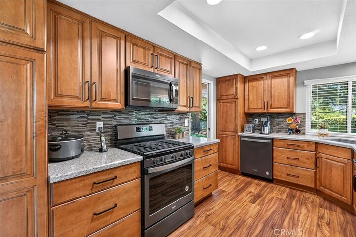 Property Photo:  1410 Bella Vista  CA 92373 