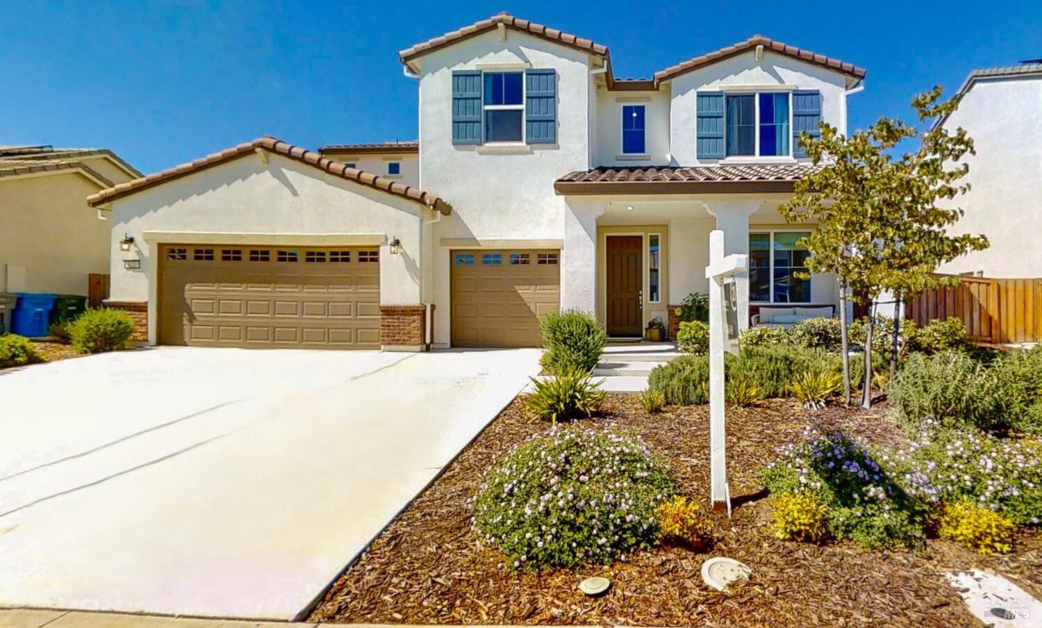 Property Photo:  425 Vanderbilt Drive  CA 95620 