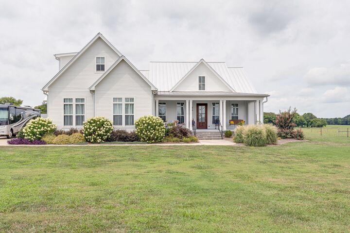 Property Photo: 3130 Nashville Hwy TN 37091