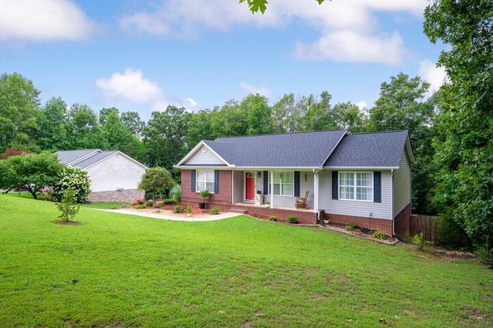 Property Photo:  121 Ruth Way SW  TN 37311 