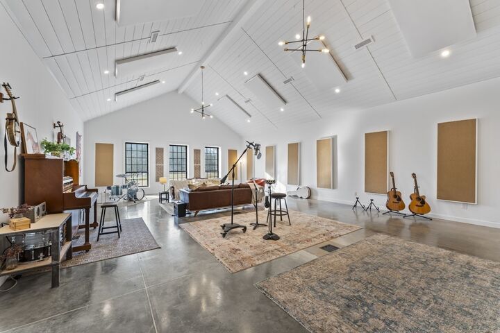 Property Photo:  105 McKinney Rd  TN 38563 