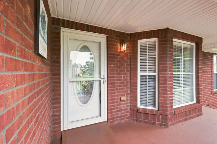 Property Photo:  106 Teton Ct  TN 37148 