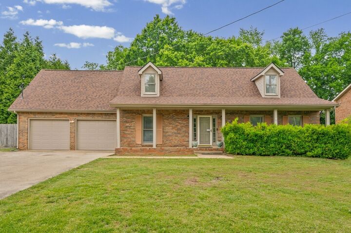 Property Photo: 264 Cheshire Rd TN 37043