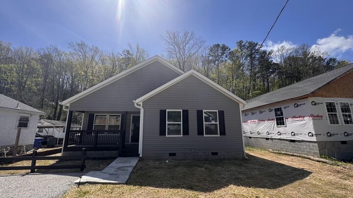 Property Photo:  918 Shallowford Road  TN 37411 