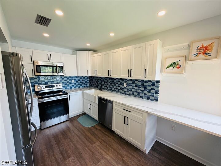 Property Photo:  1522 Mainsail Drive 4  FL 34114 