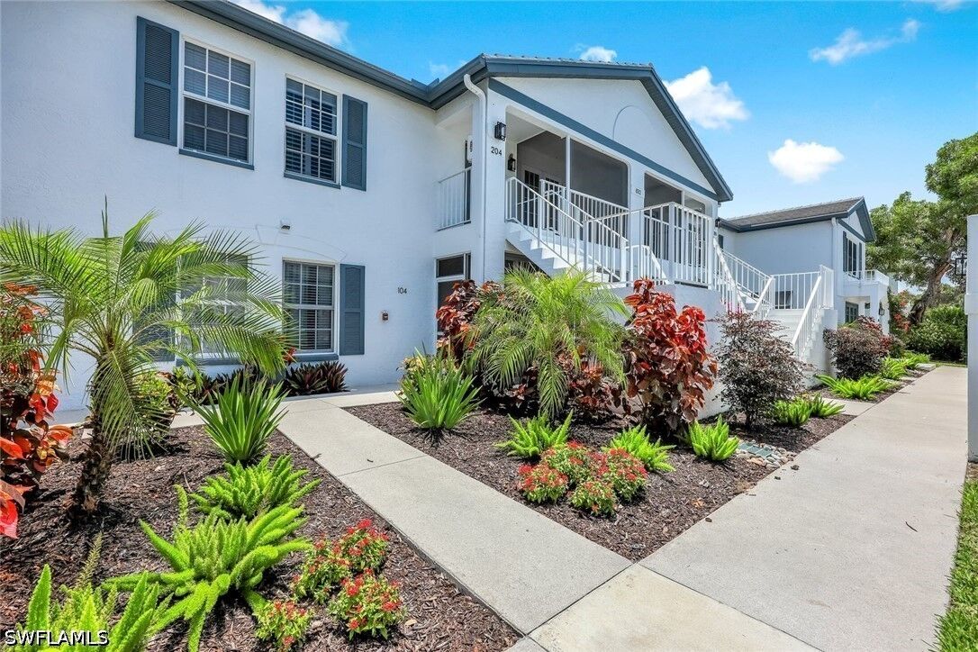 Property Photo:  832 Tanbark Drive 104  FL 34108 