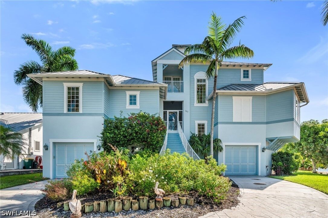 Property Photo:  167 San Salvador Street  FL 34113 