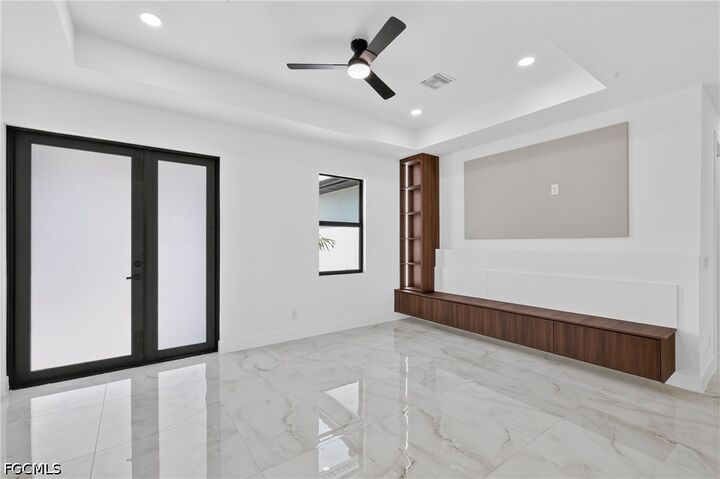 Property Photo: 1003 Kismet Parkway W FL 33993