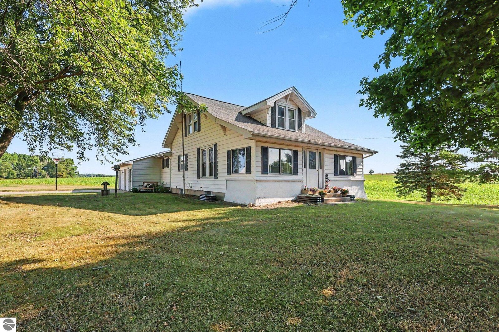 Property Photo:  7114 1 Mile Road  MI 48850 