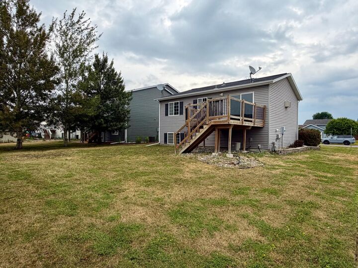 Property Photo: 1866 12th St E ND 58078