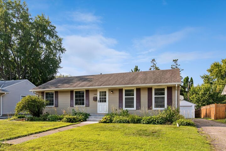 Property Photo:  334 Emerson Avenue W  MN 55118 