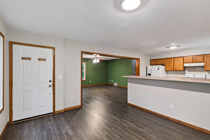 Property Photo: 2321 Lyndale Avenue N MN 55411
