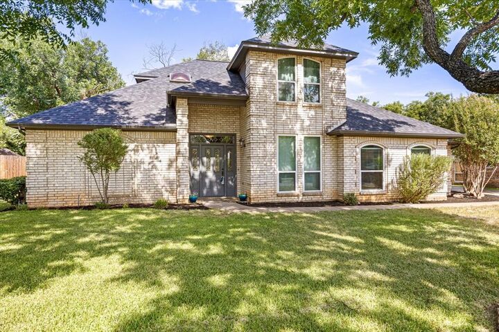 Property Photo: 6105 Belvidere Circle TX 76049