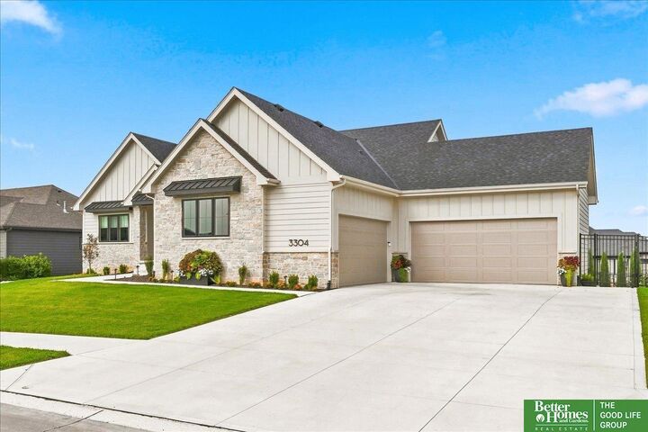 Property Photo:  3651 S 218 Avenue  NE 68022 